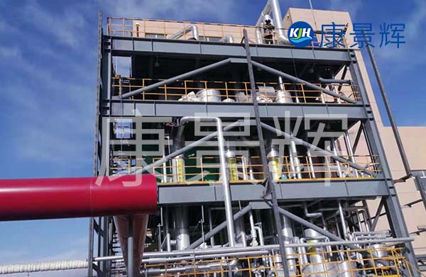 一套多效降膜蒸發器主要是由換熱器、冷凝器、預熱器、分離器等幾部分組成的